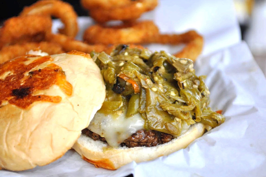 bom Flips Patio Grill