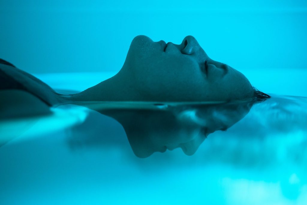 What is Floatation Therapy? Here's What to Expect Float8