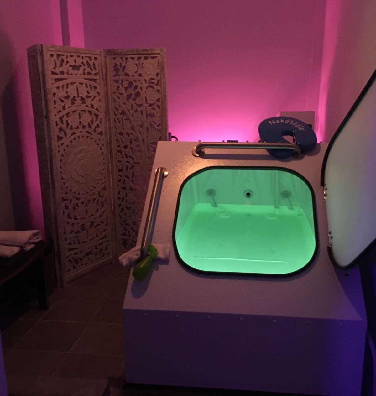 Weightless Float Center Float Tank Location in Louisville, Kentucky