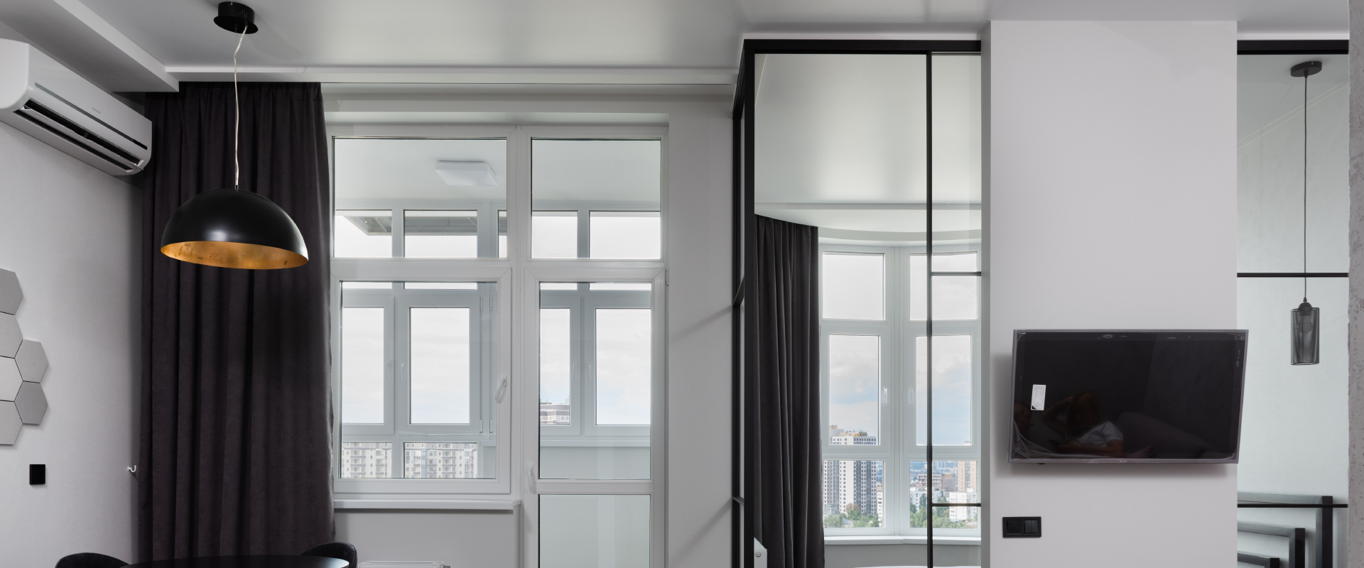 To Float Mirror Industry Co L.L.C