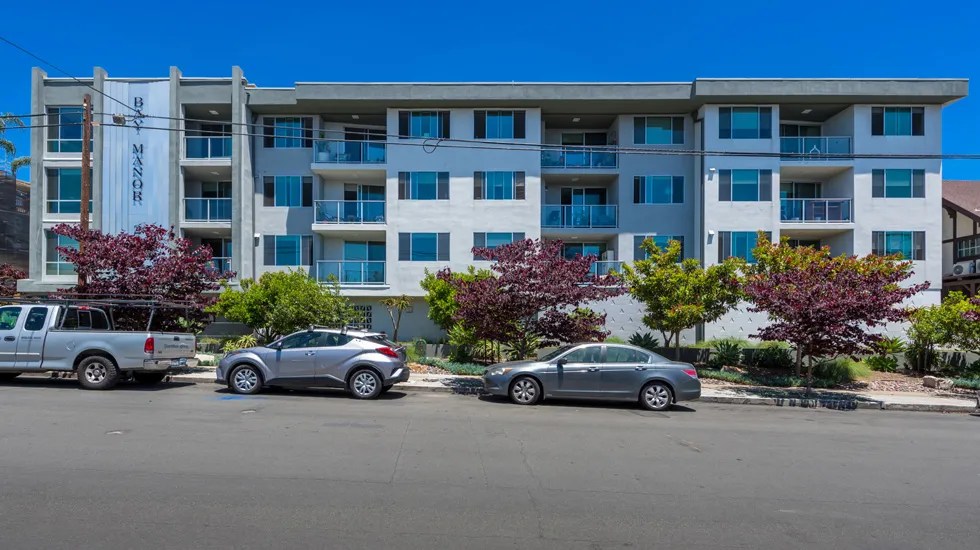 Bay Manor Apartments Floit Properties, Inc.