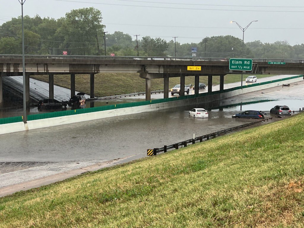 USA Deadly Flash Floods in Texas After 385mm of Rain in 24 Hours