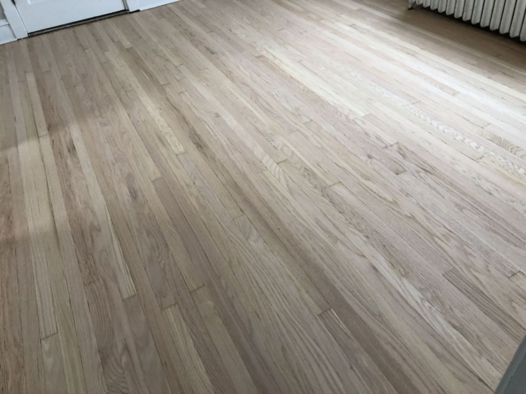 Red Oak, Espresso Stain + Polyurethane Chicago, FLOORecki LLC