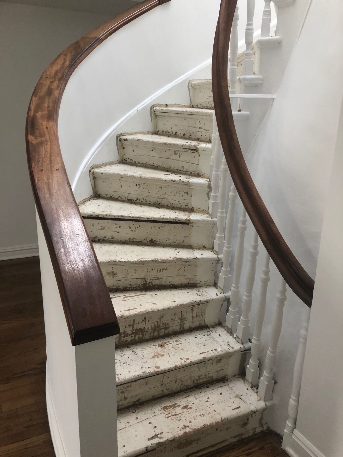 Spiral Staircase rehab Chicago, FLOORecki LLC, Flooring Installation, Hardwood Flooring