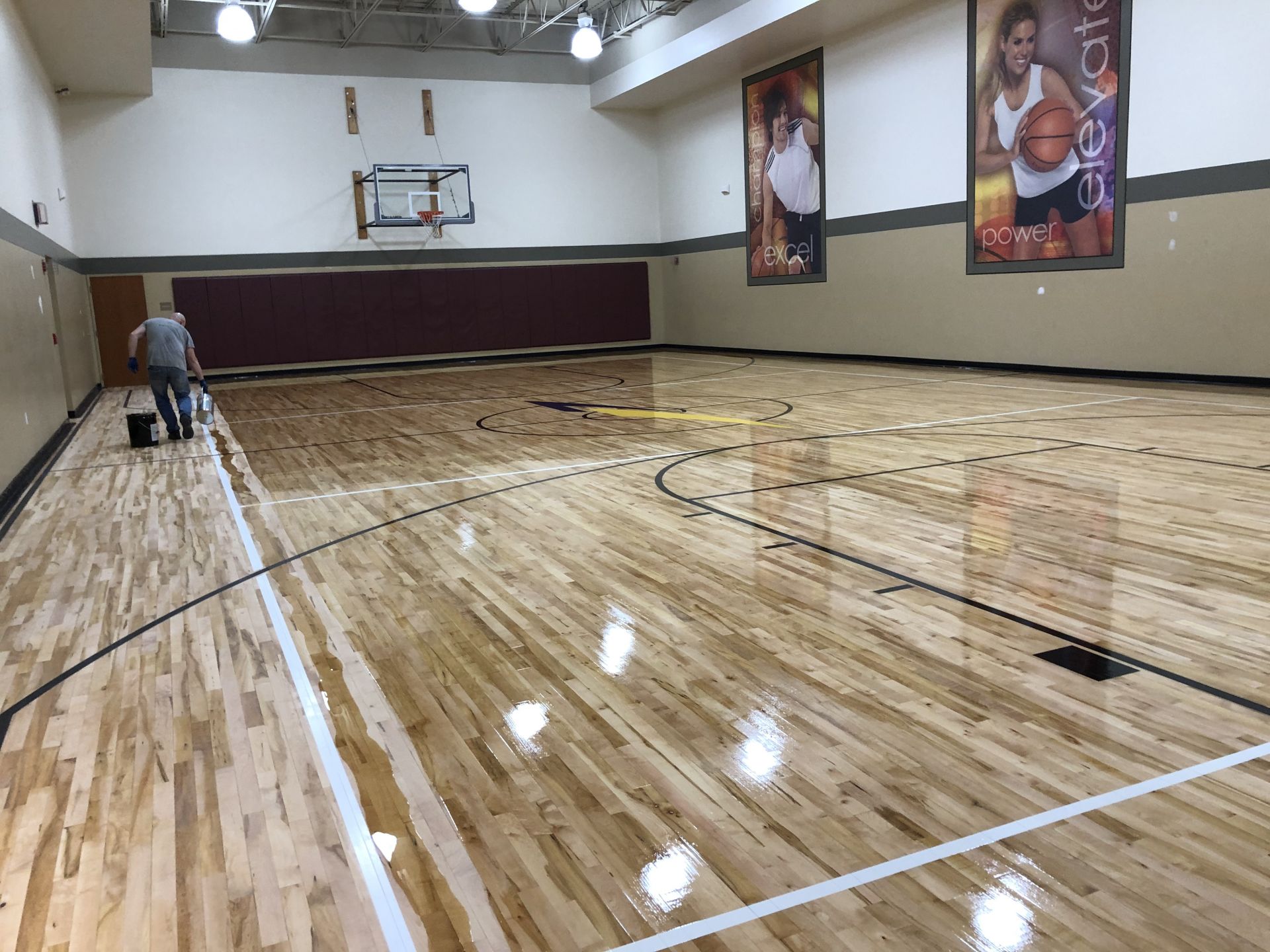 La Fitness basketball court Chicago, FLOORecki LLC, Flooring