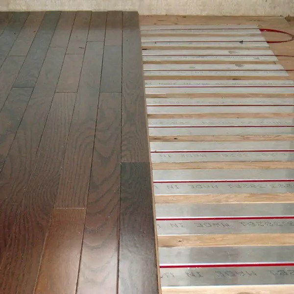Can hardwood flooring be installed over radiant heat? Chicago