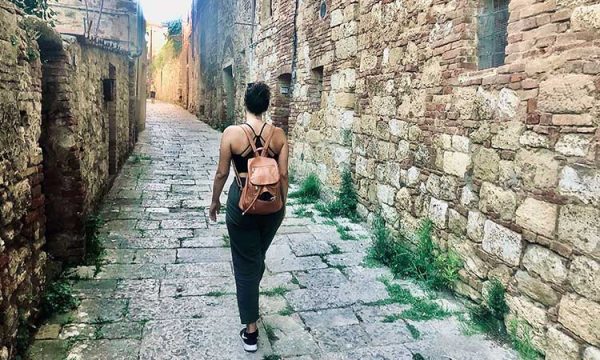 Monteverdi A Village In Tuscany Lingua Inglese