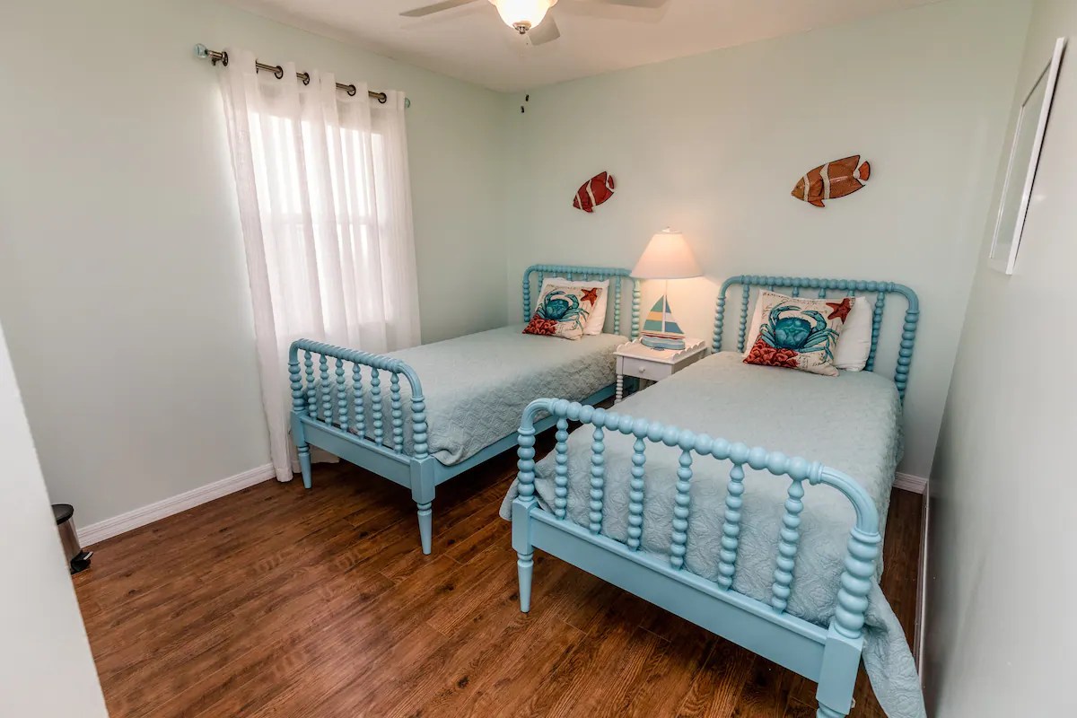 Villa 191 East Coast Rent holiday homes buy in Florida