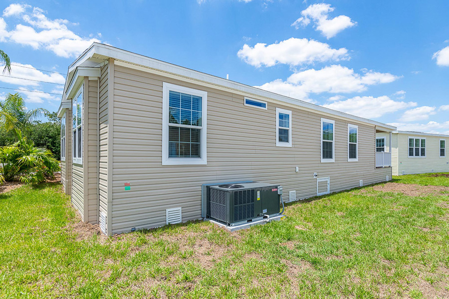 LaBelle 28.0 X 44.0 1153 sqft Mobile Home Factory Expo Home Centers