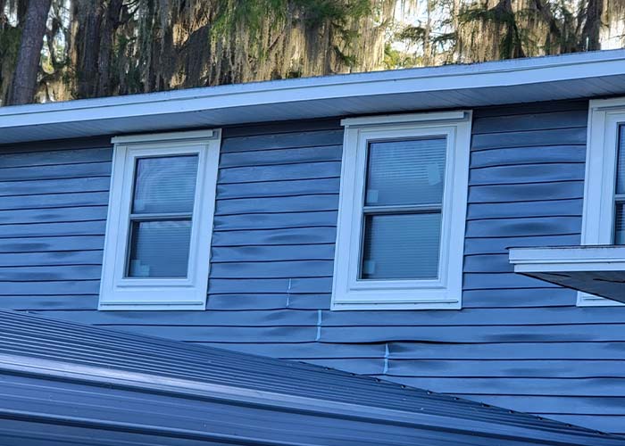 Cleaning & Painting Vinyl Siding Florida Paints