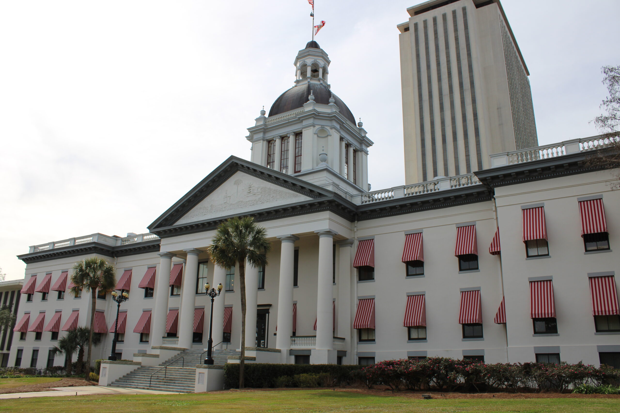 Florida's legislative session headed for overtime as budget talks drag