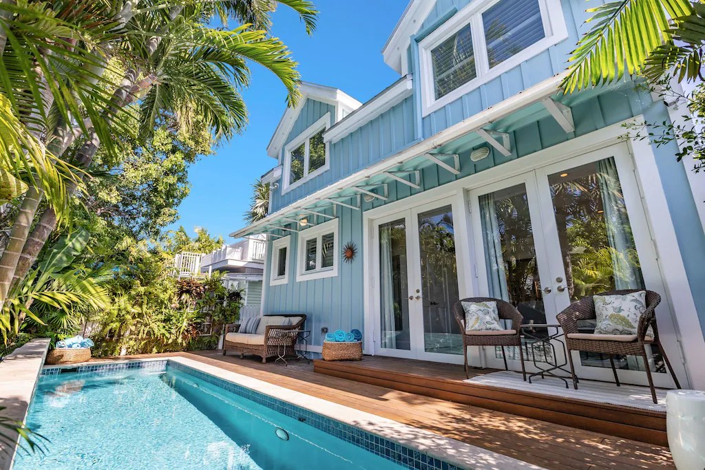 13 Best VRBO Vacation Rentals In Key West (Cottages, Yachts, & More