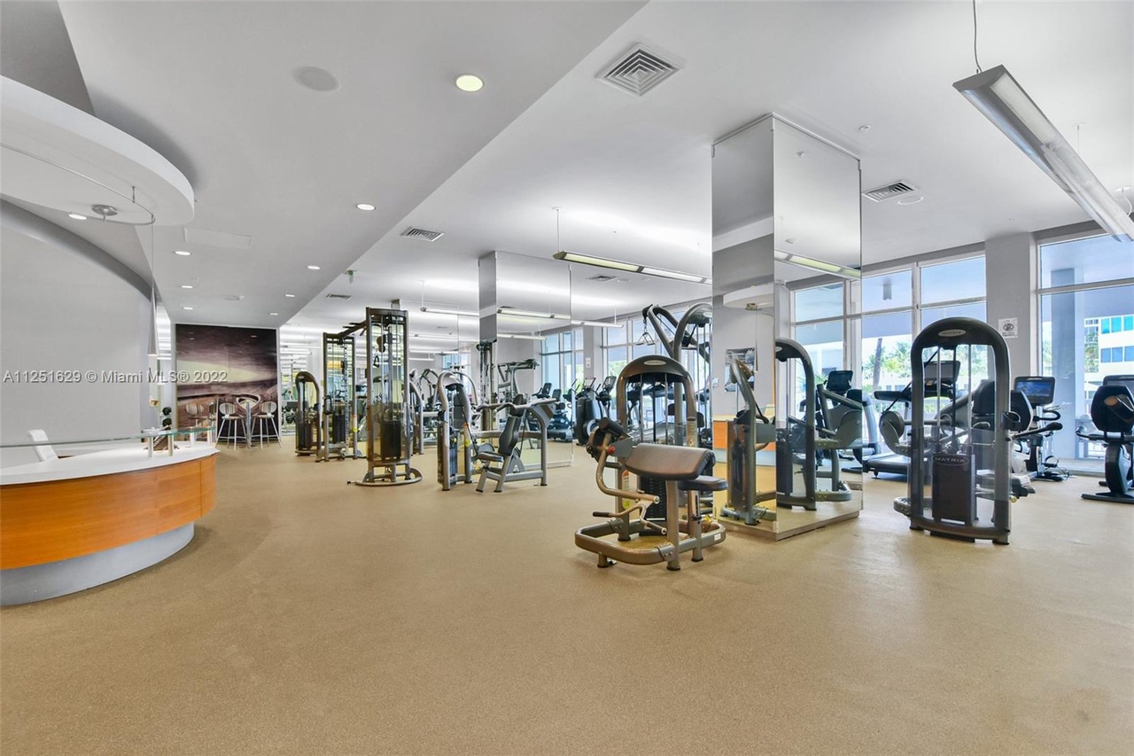 Harbour House Condo Miami Floryda.eu