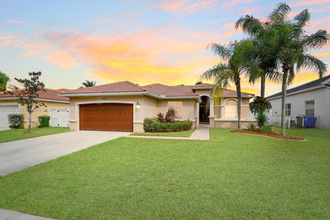 Dom na osiedlu Keystone Lake w Pembroke Pines Floryda.eu