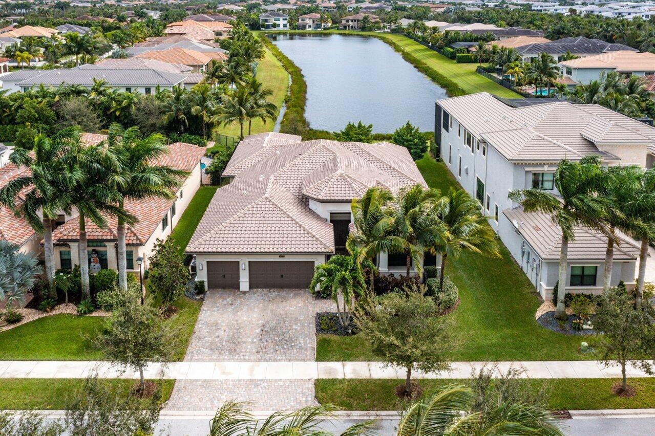 Dom na Seven Bridges w Boca Raton z widokiem na jezioro Floryda.eu