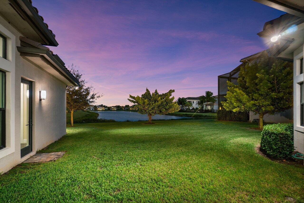 Dom na Seven Bridges w Boca Raton z widokiem na jezioro Floryda.eu