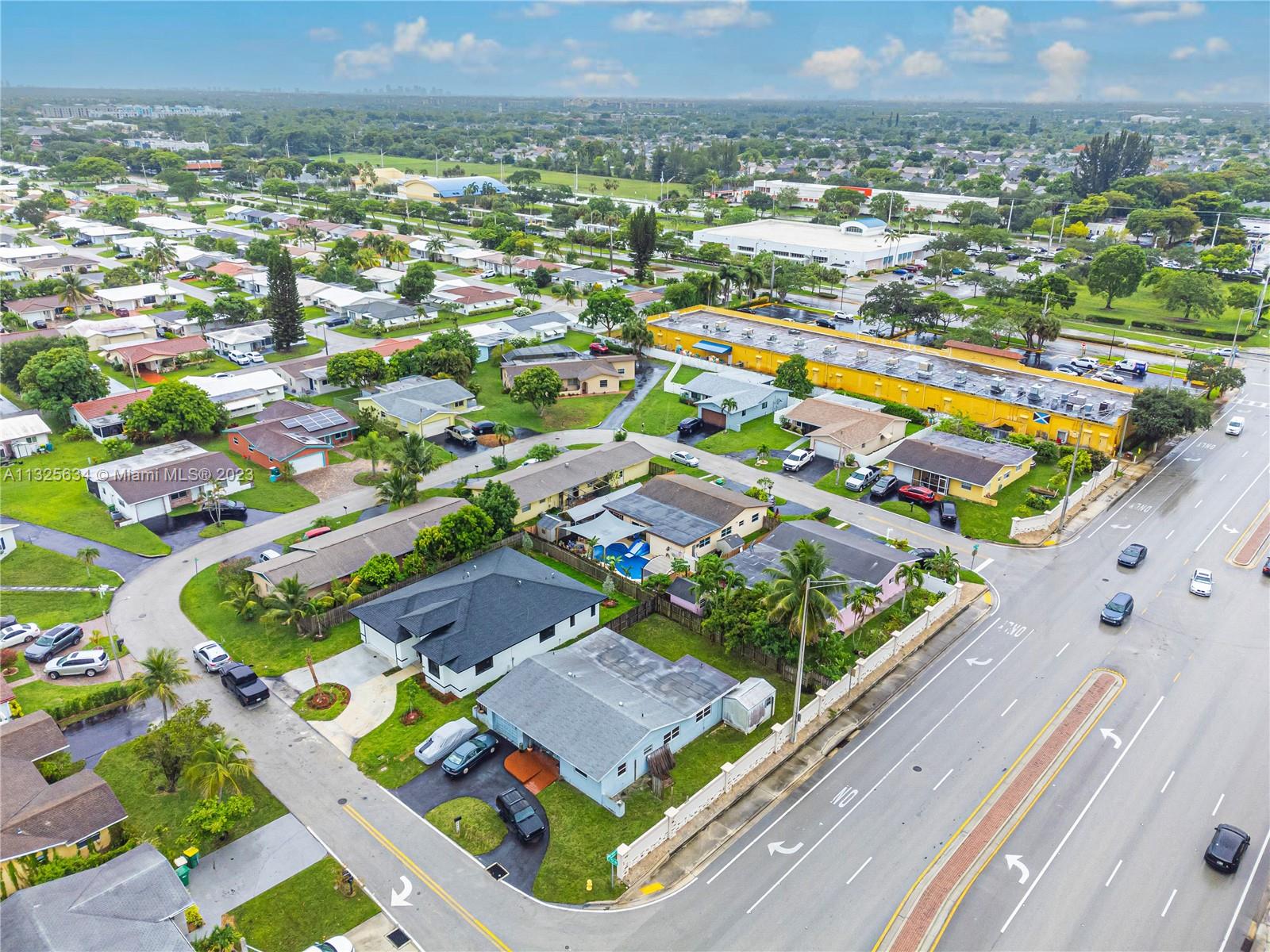 Nowy dom w Tamarac Woodland Villas Floryda.eu