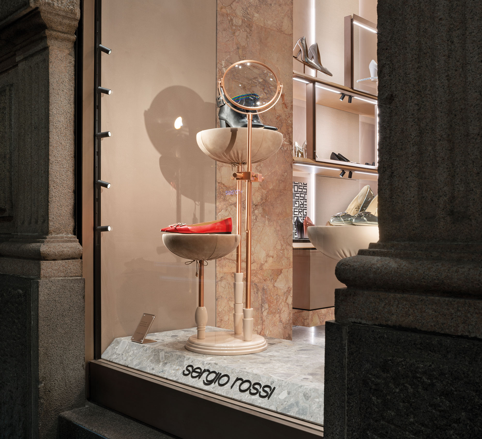 Sergio Rossi Showroom and Flagships Flos