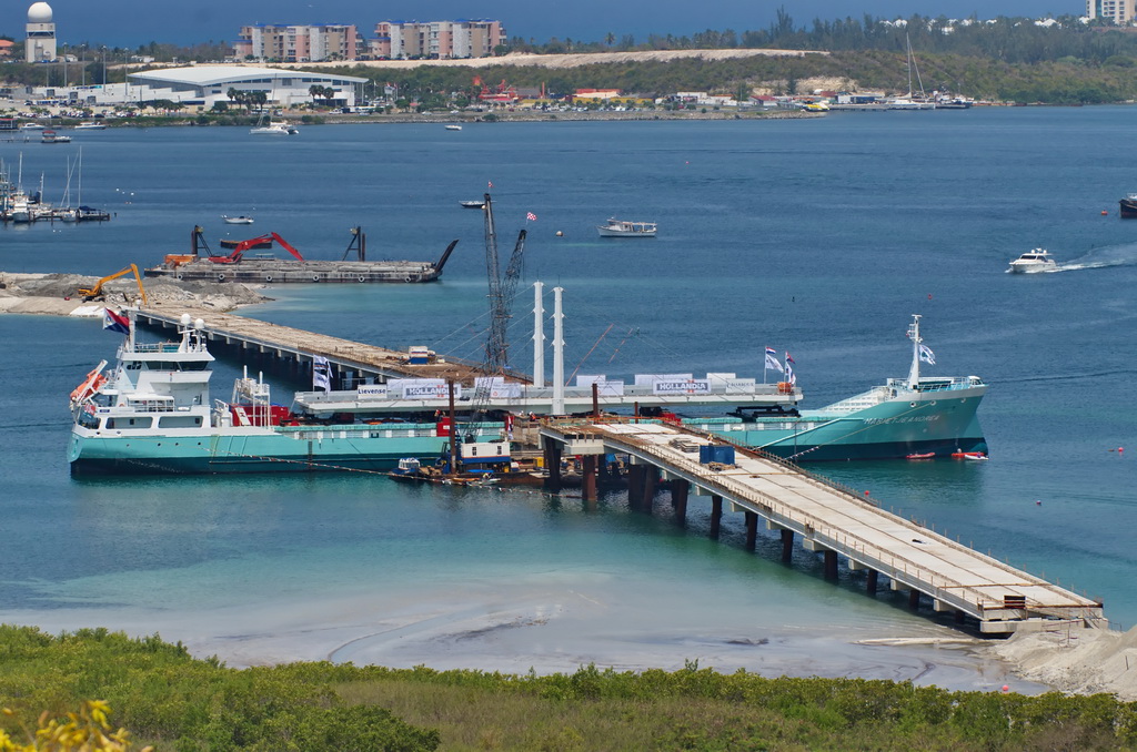 This Tuned Mass Damper prevents bridge vibrations Flow Engineering