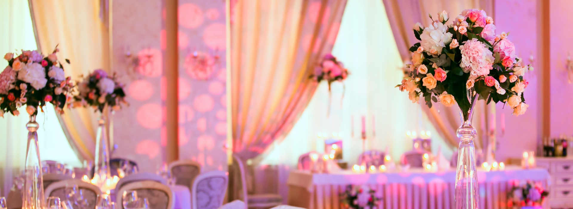 Corporate Gifts & Flowers in London Send Employees Flowers & Gifts