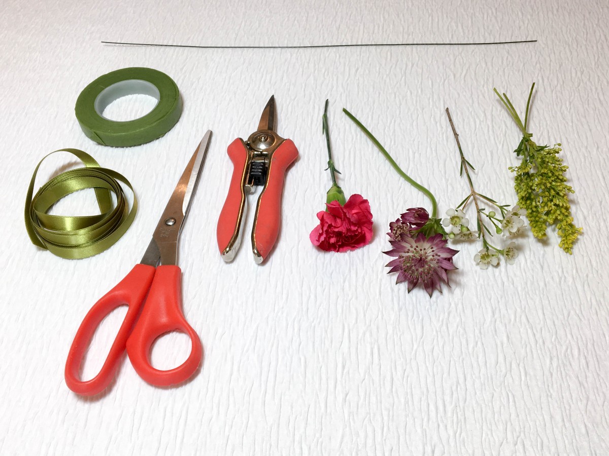 Easy, DIY Flower Crown HowTo Flower Magazine