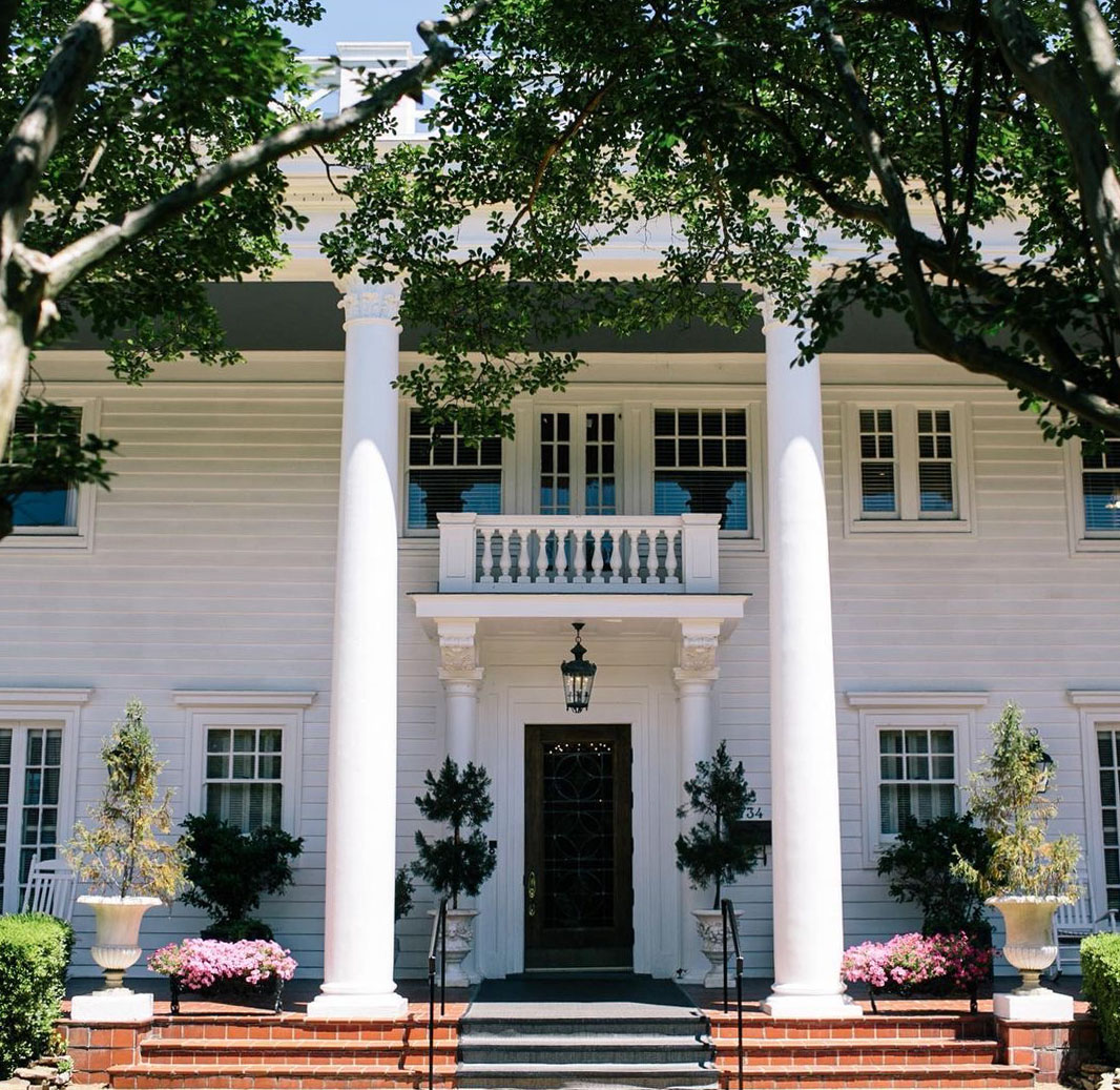 Travel by Tastebuds Elvie's in Jackson Flower Magazine