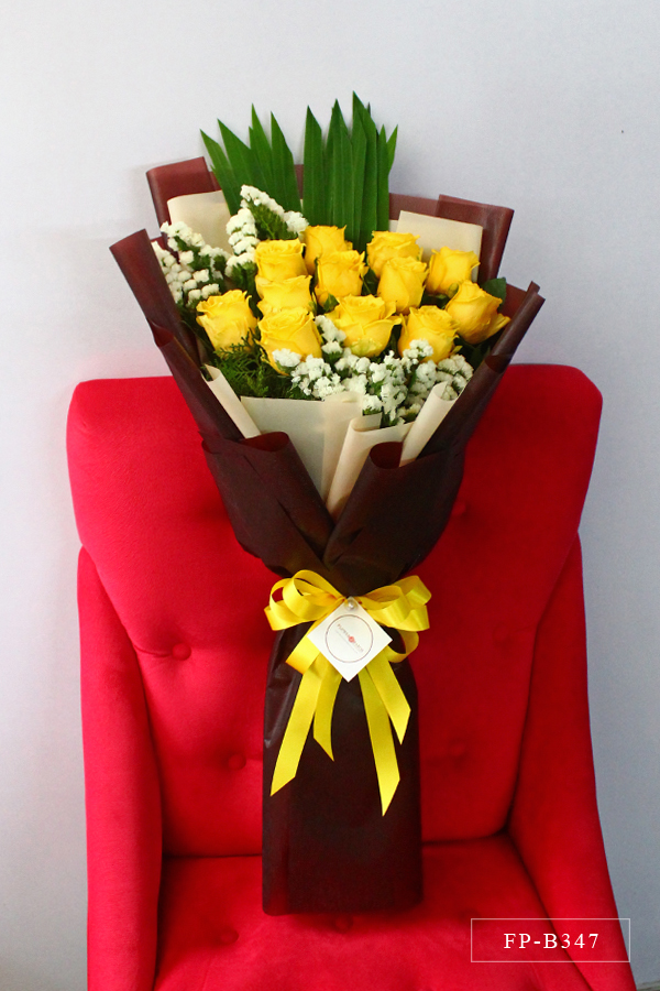 Bouquet of 1 Dozen Yellow Roses Bouquets Flower Arrangements