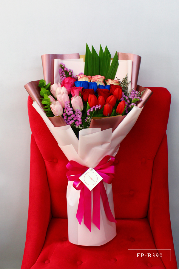 Bouquet of 1 Dozen Tulips, 9 Philippine Roses and 3 Imported Roses Flower Patch Online