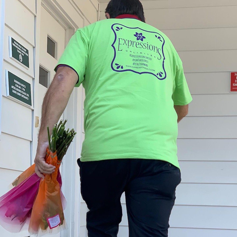 650 Florists Give Free Bouquets In Petal It Forward Campaign