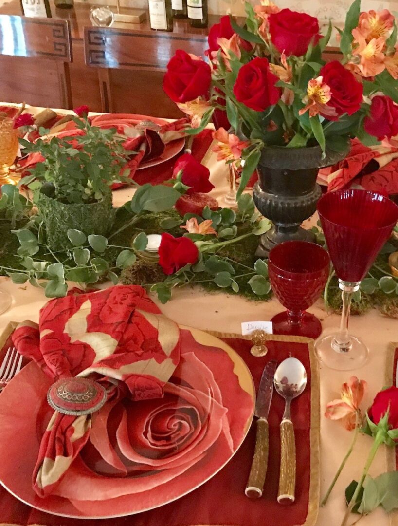 7 Tips for a Valentine's Day Lunch Celebrating Your Friends