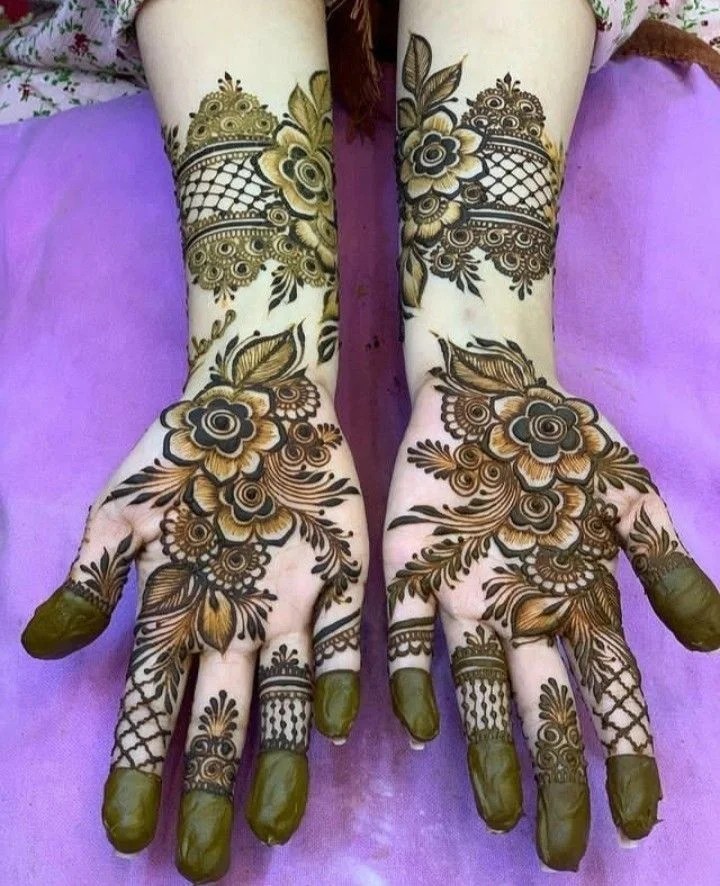Flower Mehndi Design Front Hand Mehndi Designs {Easy & Beautiful}