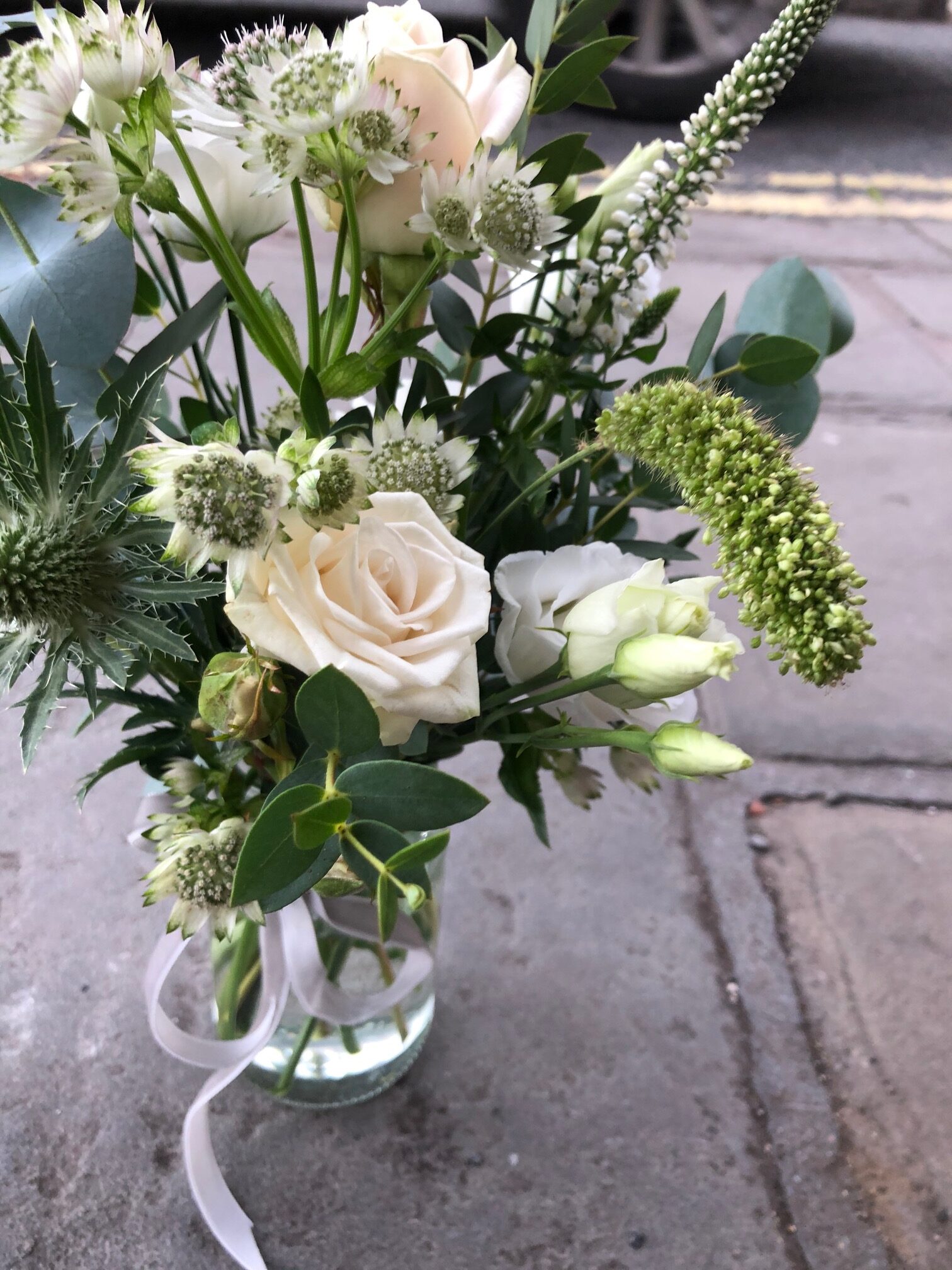 How Do You Preserve Flowers In A Jar / Spray painting a mason jar with