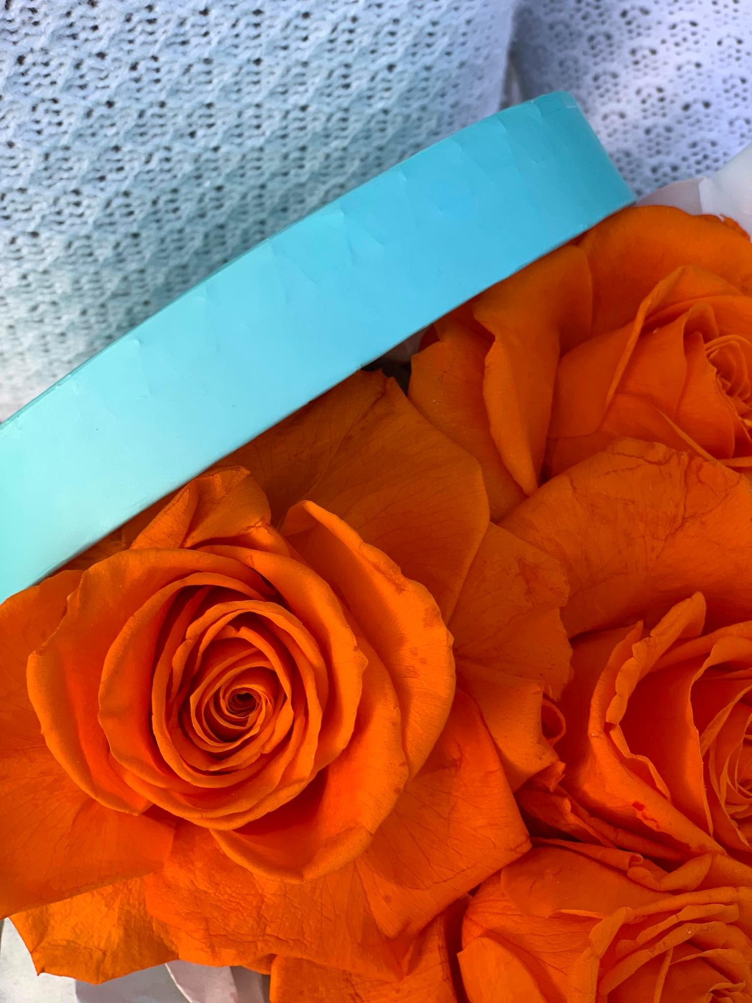 Box Orange Flowers Vasconcelos