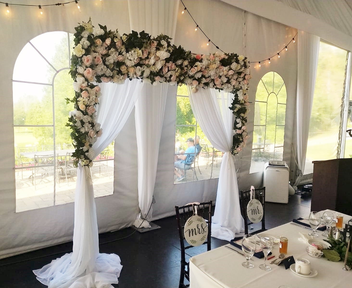 Beautiful Wedding Flower Arches in Chicago Flower Walls USA
