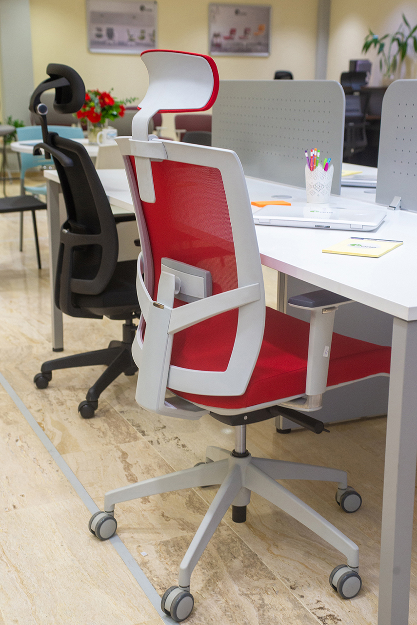 Muebles Omar presenta nueva línea de sillas de oficina B.One Flow