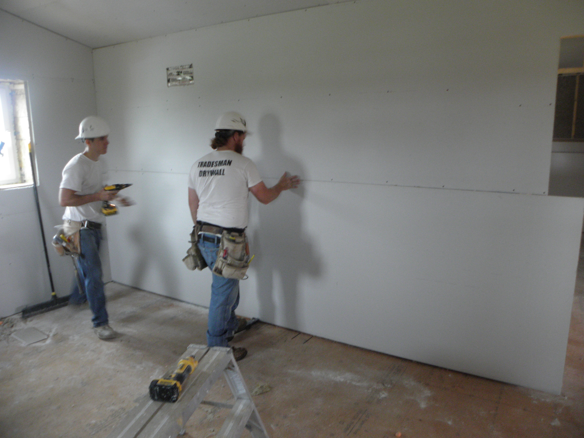 Siding Delivery & Drywall Hanging Floyd Weaver’s high performance