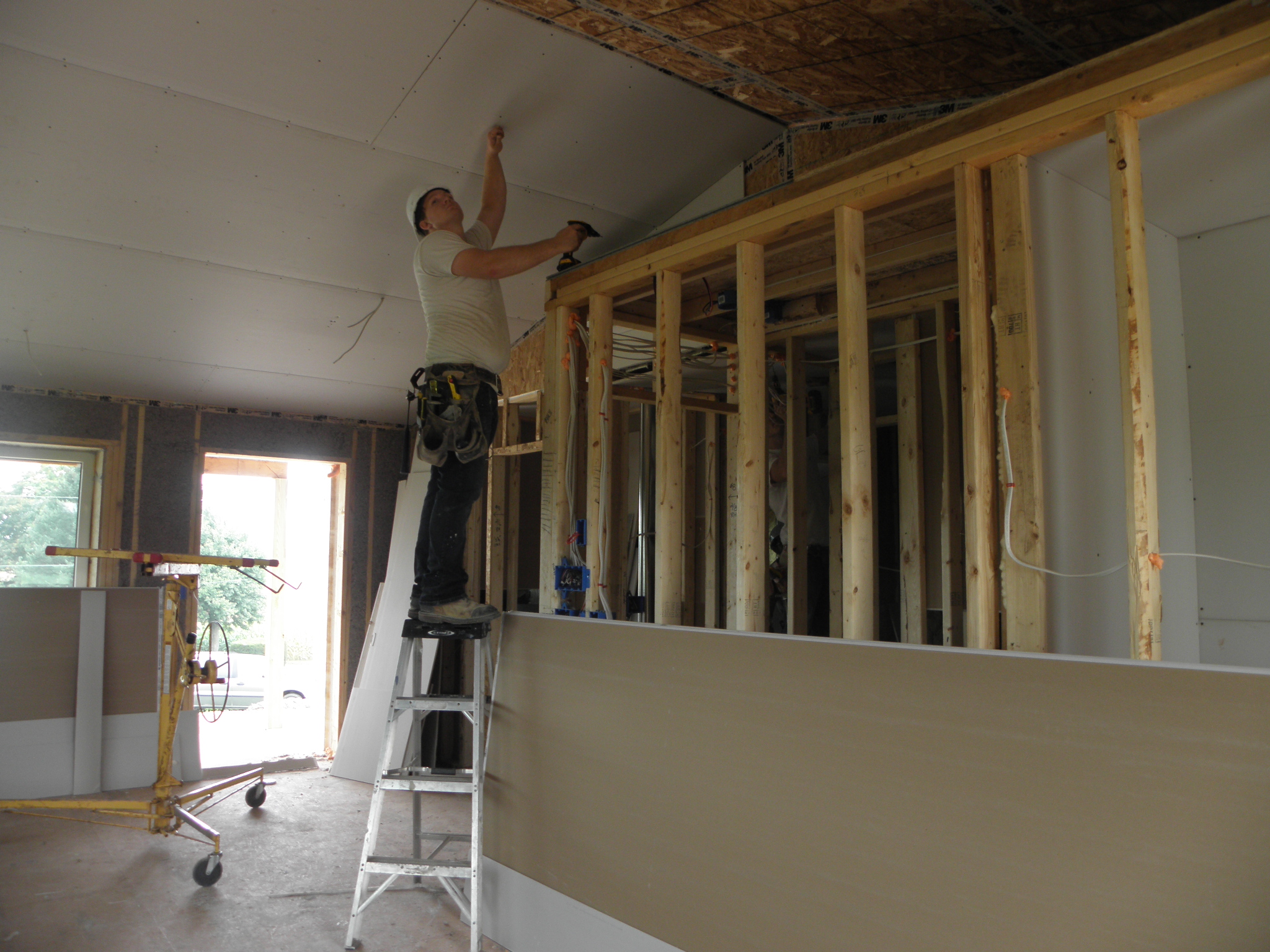 Siding Delivery & Drywall Hanging Floyd Weaver’s high performance