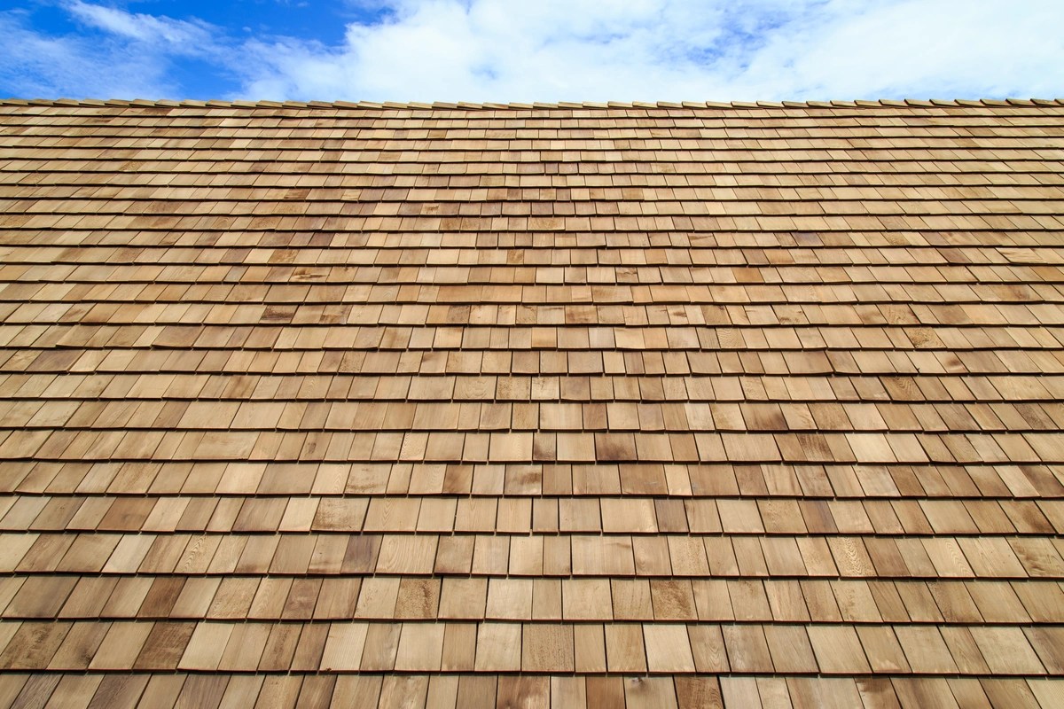 Cedar Shake Roofing Pros and Cons for Florida Homes