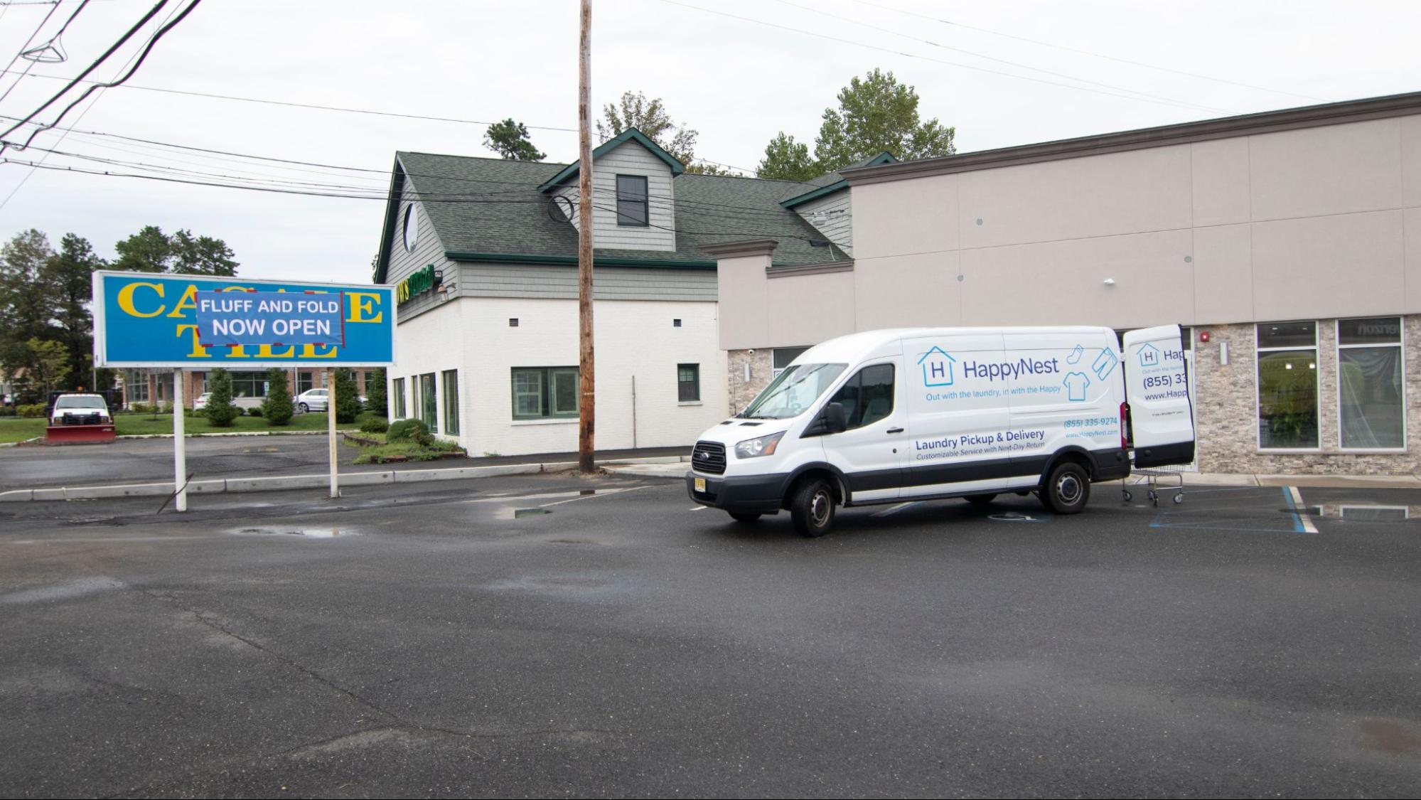 Benefits of Using a Laundry Delivery Service Fluff and Fold Laundry