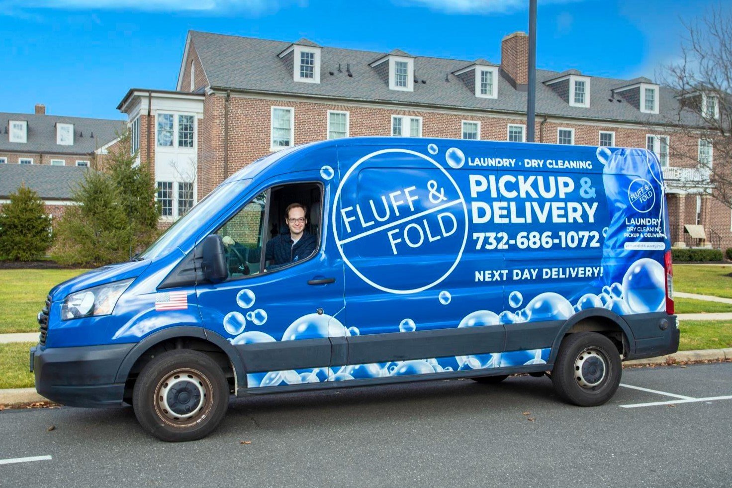 Pick Up and Delivery Service Fluff and Fold Laundry