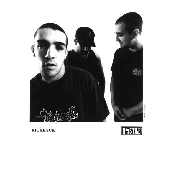 KICKBACK En noir et contre tout FLUOGLACIAL