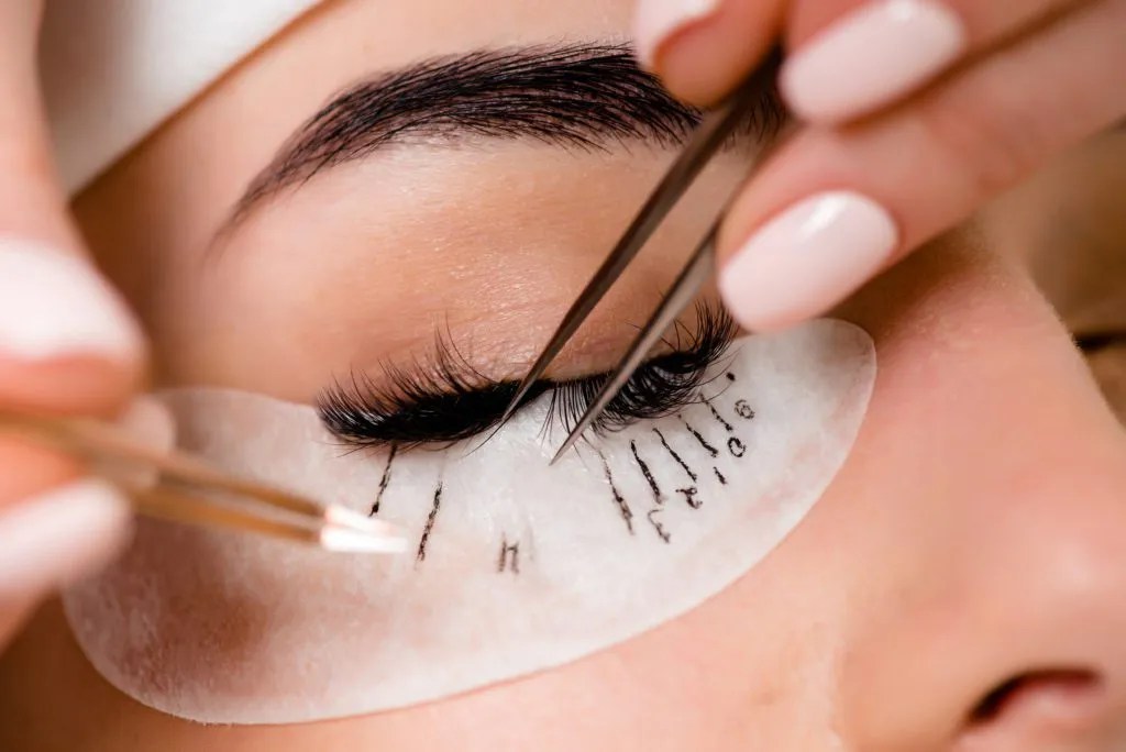 Lash Lift Vs. Lash Extensions Which Is Better? Flutter & Wink