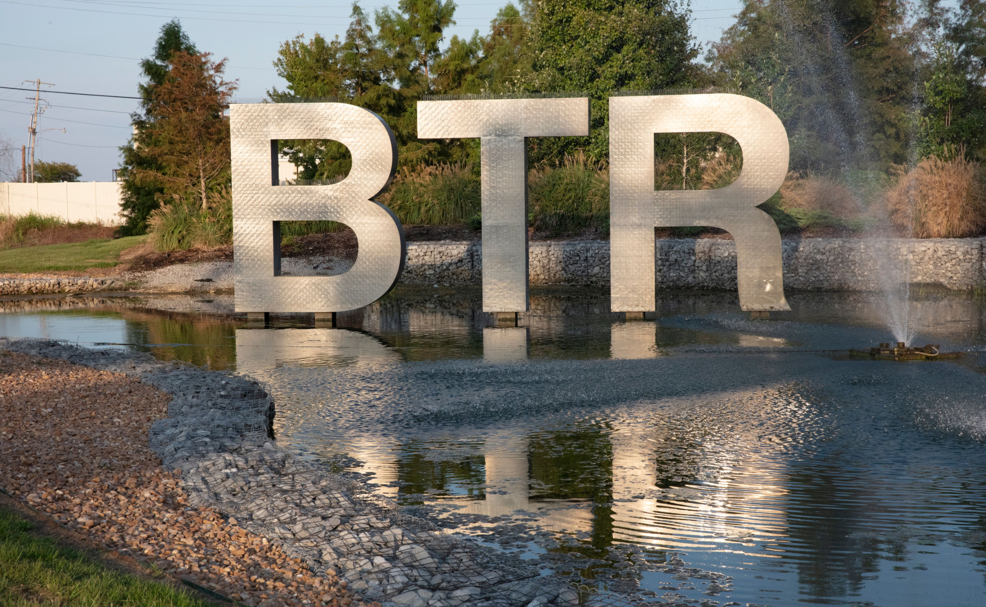 Baton Rouge Metropolitan Airport BTR Fly Local