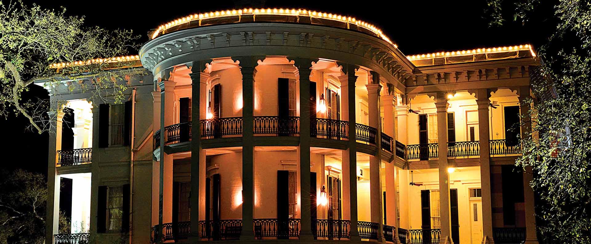 Nottoway Resort Largest Antebellum Mansion