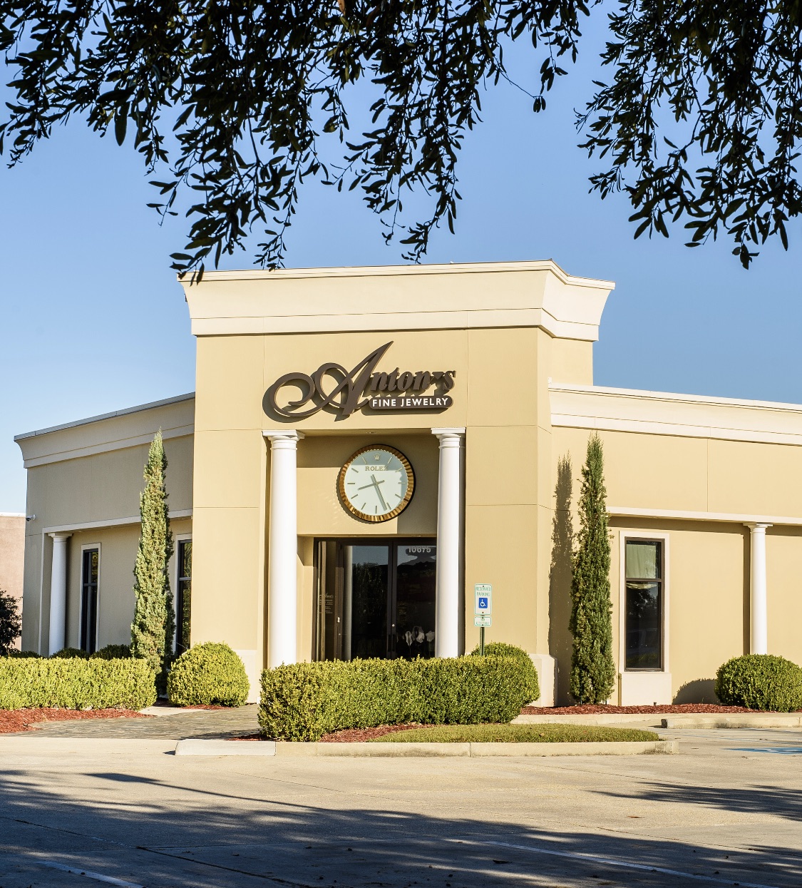 Contact Antons Fine Jewelry Baton Rouge, Louisiana