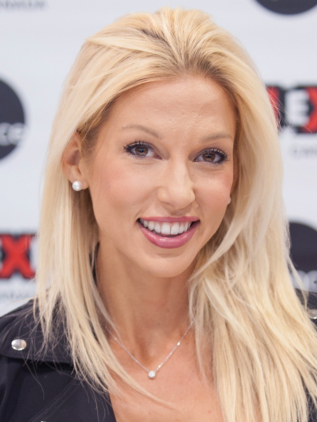 Miriam Mcdonald's Instagram, Twitter & Facebook on IDCrawl