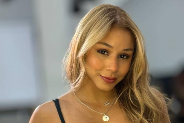 Vídeo: Flávia Saraiva foge do buquê de Jade Barbosa e momento viraliza | Metrópoles