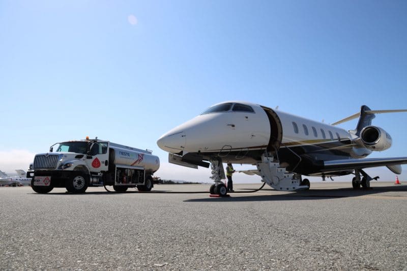 How Long Can A Private Jet Fly Without Refueling? BitLux