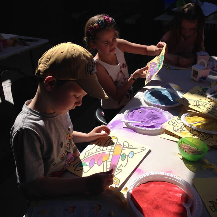 Kids Arts & Crafts Themed Party Entertainment Fly By Fun