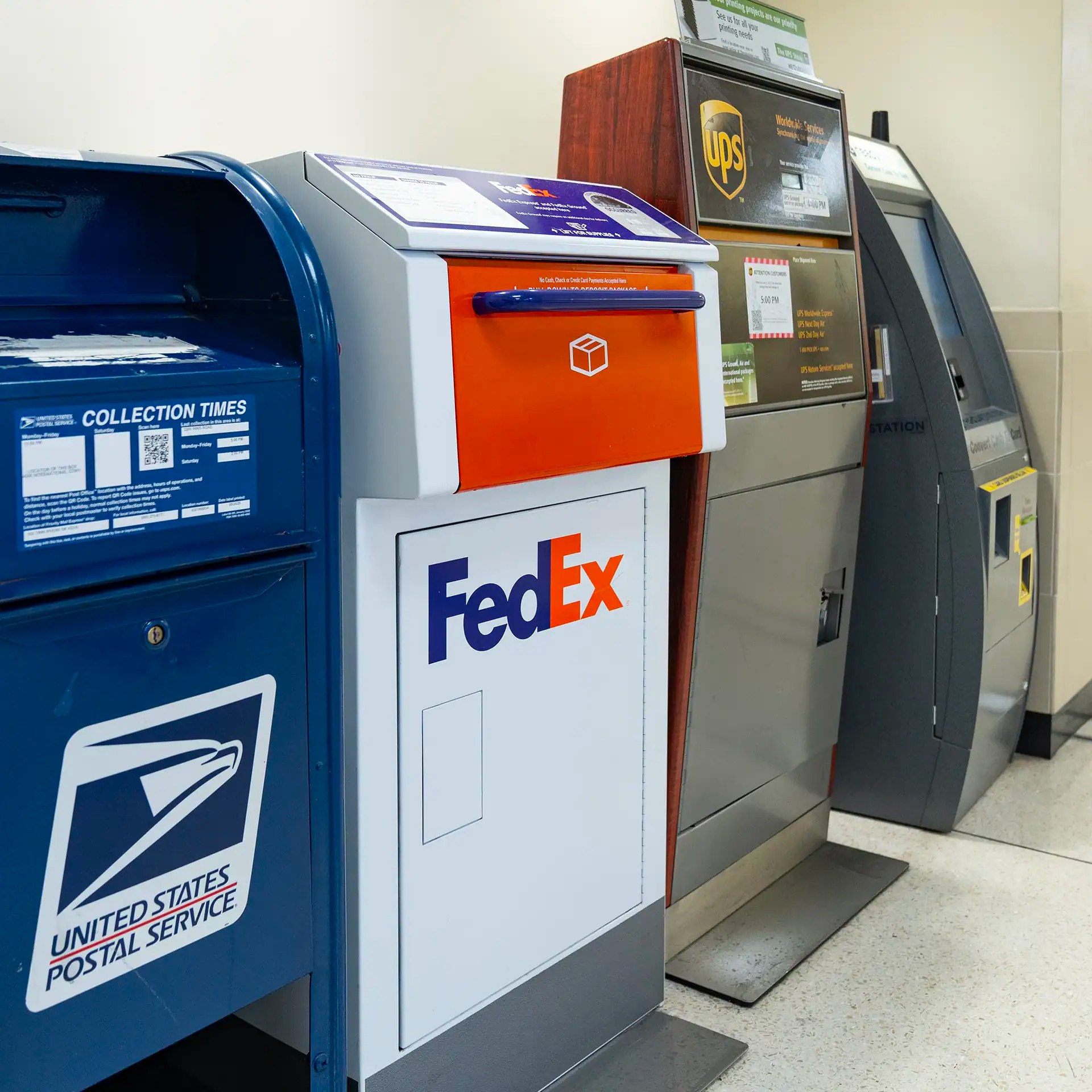 Mail and package dropoff John Glenn International (CMH